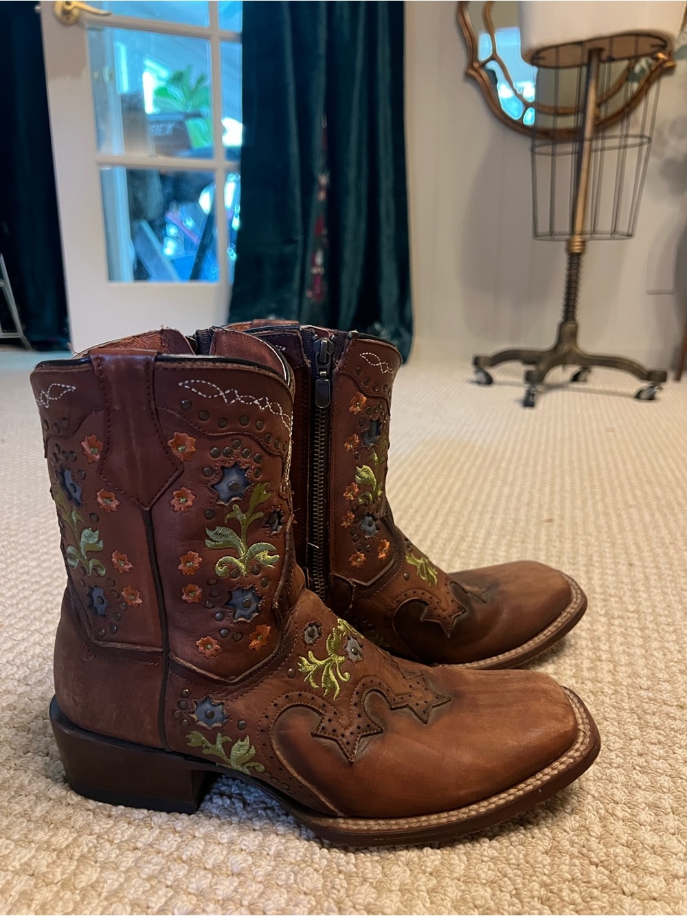 Dan Post women’s leather Brown Western Boots with floral Embroidery